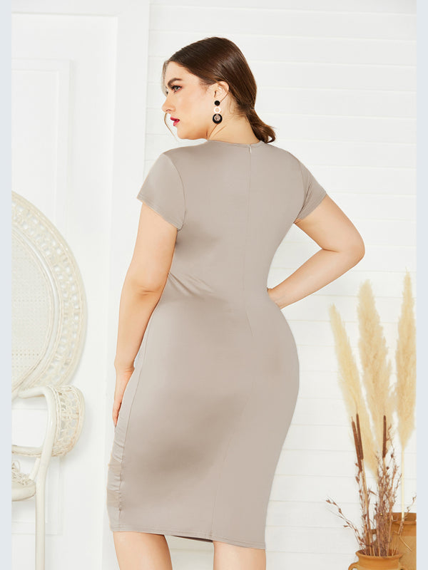 Women's Plus Size Solid Color Round Neck Short Sleeve Dress